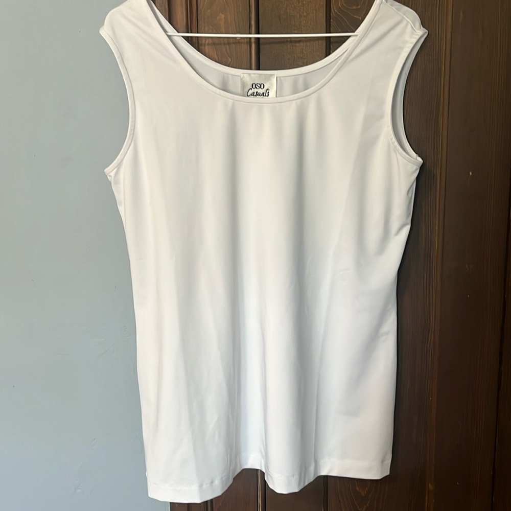 Oso Casuals Sleeveless White Top.